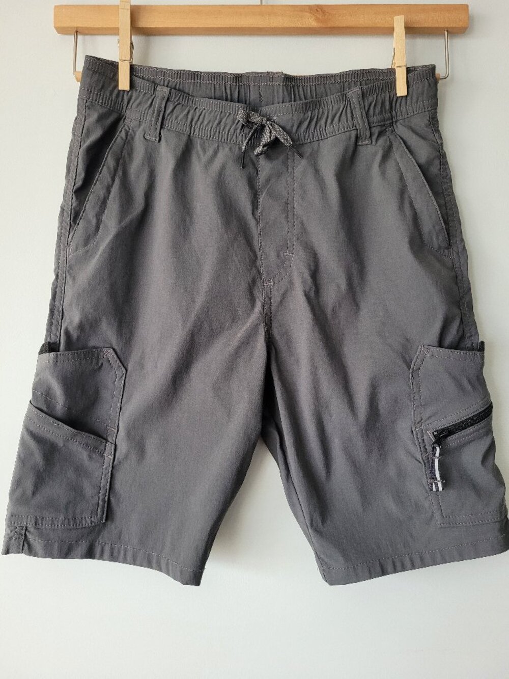 Wrangler Boys Cargo Nylon Shorts | Grey | Size L | Multi-Pocket Utility Shorts